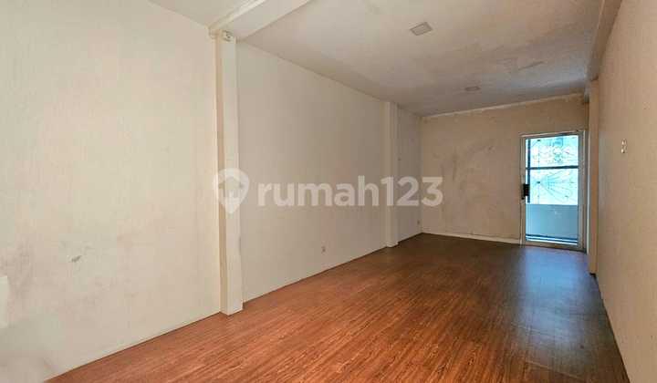 Strategic Business Shophouse in Pulomas Shopping Center, East Jakarta 2