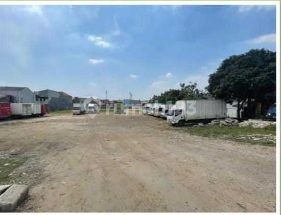 Large Land Strategically Located with Container Access Suitable for Truck Parking in Bekasi City