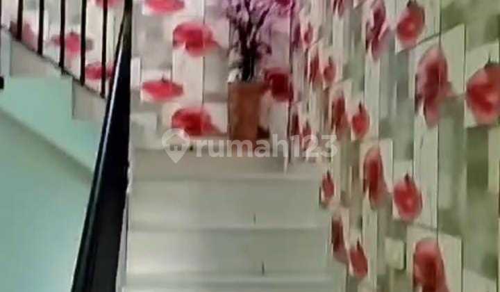 Rumah 2 Lantai Minimalis di Cluster Kiana Jakasampurna Bekasi - Siap Huni