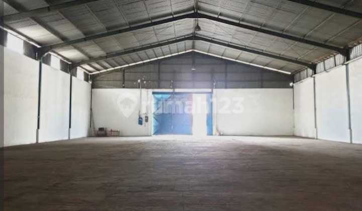 Gudang Luas 2028 M2 Akses Kontainer 40 Feet Siap Pakai di Rorotan Jakarta Utara