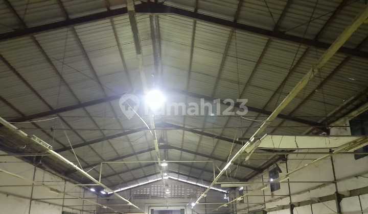 Warehouse with Employee Mess Located in East Klari Karawang