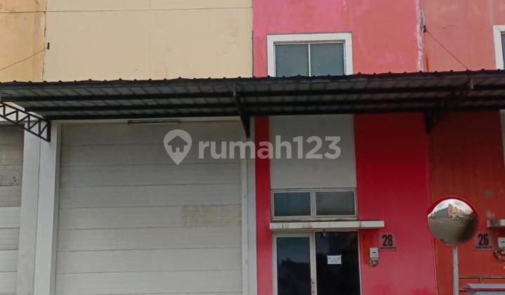 Warehouse Attached to Bizpark, 162M2, Strategic Location, Ready to Operate in Cakung, East Jakarta.