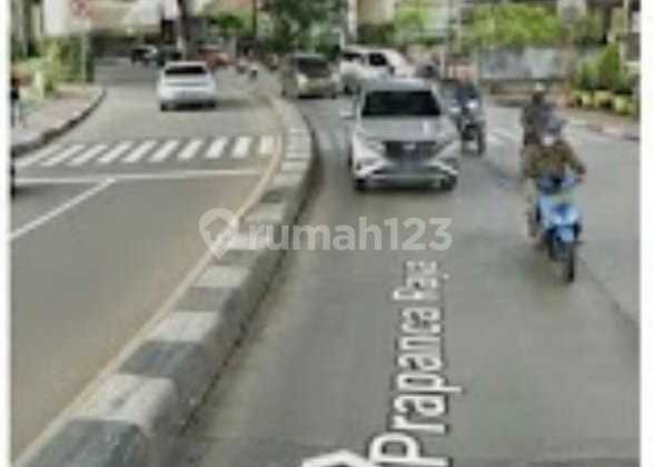 Dijual Ruko Bebas Banjir Berlokasi Strategis di Kebayoran Baru