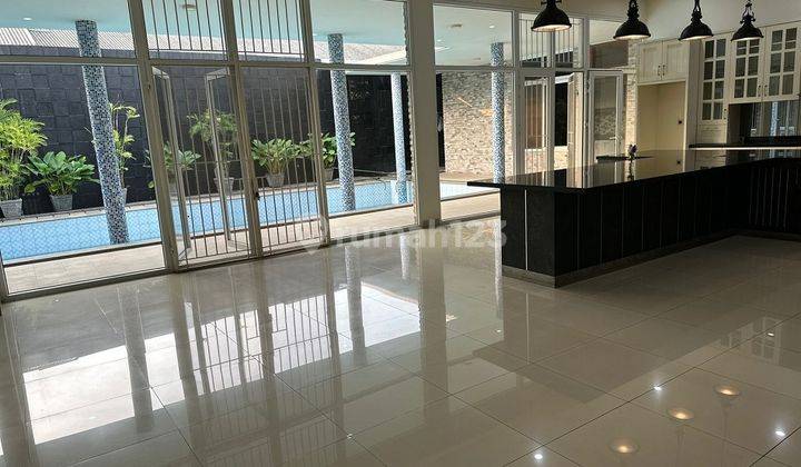 Dijual Cepat Rumah Lux Bagus Ada Pool di Jombang Banten , Bisa Nego 2