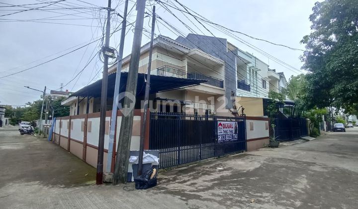 Murah !! Dijual Rumah Hook Luas 204 Siap Huni di Pondok Gading Utama Hadap Barat Utara 2