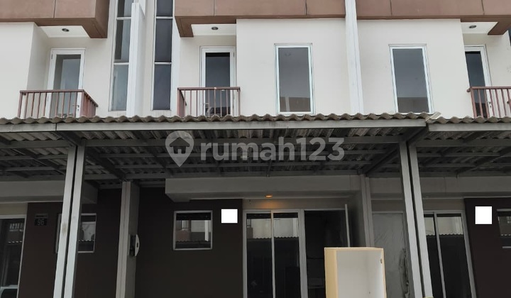 Murah !! Dijual Rumah 4,5X10 Butuh Renovasi di Winterville Sedayu City Hadap Selatan Murah !! Dijual Rumah 4,5X10 Butuh Renovasi di Winterville Sedayu City Hadap Selatan