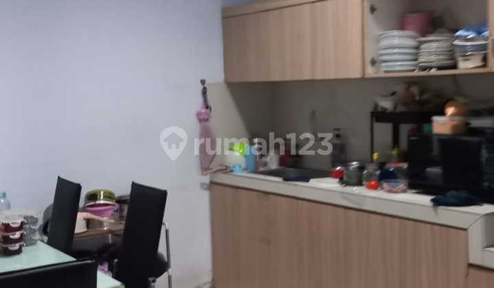 Cheap!! Ready-to-Occupy 5X12.5 House for Sale in Bcs Kelapa Gading, West Facing 2