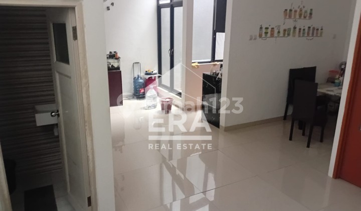 Cheap!! For Sale, Move-In Ready 8X15.5 Semi-Furnished House in Imperial Gading, East-Facing 2