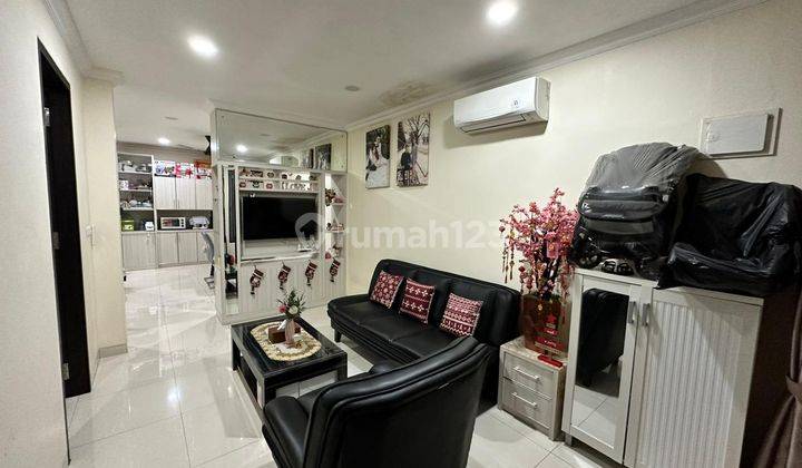 Dijual Cepat Turun Harga Rumah Minimalis Bagus Dan Rapih Jalan 2 Mobil di Gading Arcadia , Bisa Nego 2