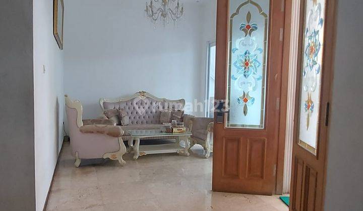 Dijual Cepat Rumah Bagus Dan Rapih di Gading Griya , Bisa Nego 24