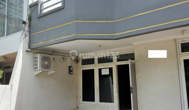 Disewakan Rumah Bagus Siap Huni 6x17 di Janur Elok Residence , Bisa Nego 2