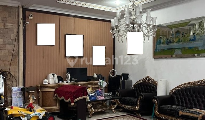 For Sale Nice House with 2-Car Road in Sunter Paradise, Negotiable