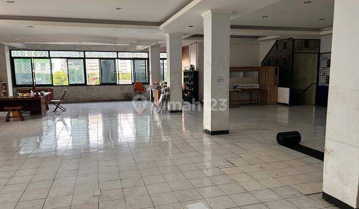 Dijual Cepat Ruko Lokasi Ok Pinggir Jalan di Rawamangun , Bisa Nego 2