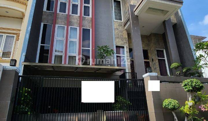 Dijual Cepat Rumah Lux Jalan 3 Mobil di Komplek Elite Bukit Gading Mediterania , Bisa Nego  1