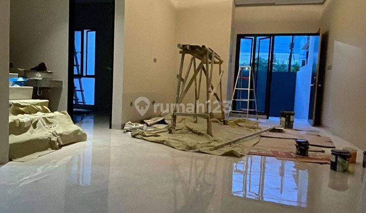 Dijual Cepat Rumah Minimalis Siap Huni Brand New di Imperial Gading , Bisa Nego 2