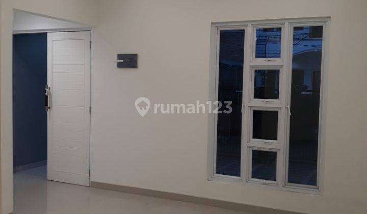 Dijual Cepat Rumah Brand New Siap Huni Minimalisi di Janur Kuning Residence , Bisa Nego 2