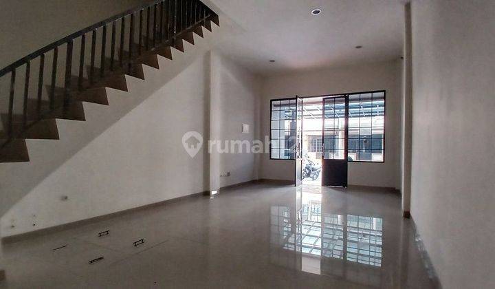 Murah Dijual Cepat Ruko Jual Rugi Siap Pakai Cocok Untuk Kantor 4,5 X 17,5 di Gading Soho Sedayu City , Bisa Nego 2