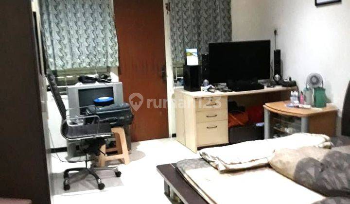 Dijual Cepat !! Rumah Siap Huni Lebar 11 Sudah Renovasi di Janur Elok , Bisa Nego 2