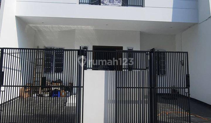 Murah !! Dijual Cepat !! Rumah Siap Huni Brand New 9x16,5 di Gading Griya Lestari 1