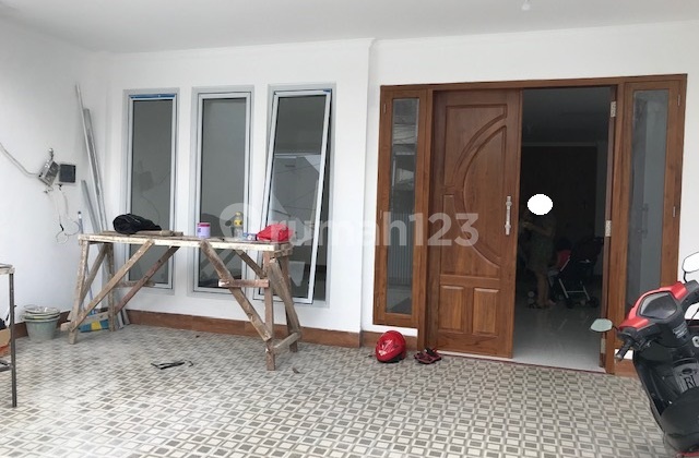 Cheap !! For Sale 6x19 House Suitable for Business in Sumagung Kelapa Gading Facing North , Negotiable 2