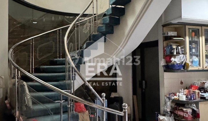 Murah !! Dijual Rumah Siap Huni 16x20 Jalan 3 Mobil Di Janur Kuning 2