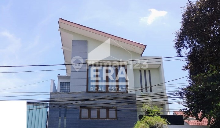 Murah !! Dijual Rumah Minimalis 7,7 X 27,2 Siap Huni Jalan 3 Mobil Pinggir Jalan di Rawamangun Hadap Barat Murah !! Dijual Rumah Minimalis 7,7 X 27,2 Siap Huni Jalan 3 Mobil Pinggir Jalan di Rawamangun Hadap Barat
