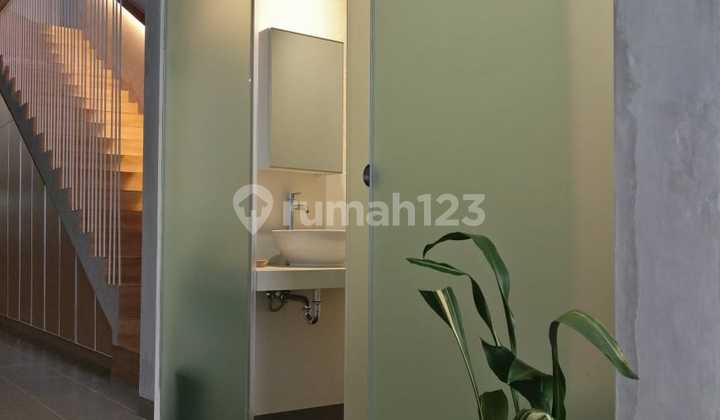 Murah !! Dijual Cepat !! Rumah Minimalis Siap Huni 6x17 di Gading Elok , Bisa Nego 2