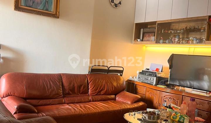 Cheap! For Sale Mediterranean Ivory Apartment. Floor renovated. Low floor.