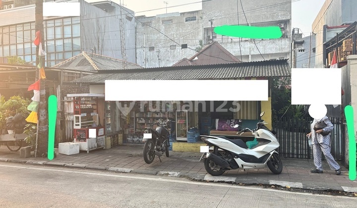 - Murah !! DIjual Cepat !! Rumah Cocok untuk Usaha Luas 268 Pinggi Jalan di Koja Semper , Bisa Nego