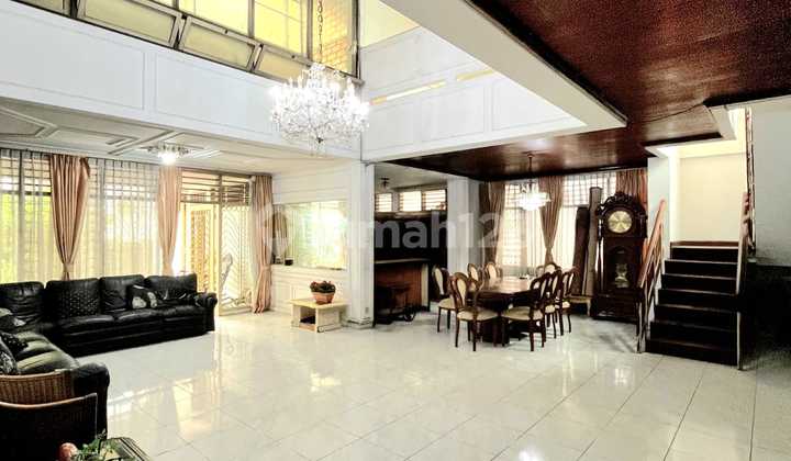 - Murah !! Dijual !! Rumah Mewah Luas 672 Siap Huni di Cempaka Putih Hadap Utara