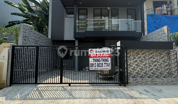 Murah !! Dijual Rumah Brand New Minimalis Design Interior 8 x 15 di Gading Griya Lestari ,  1
