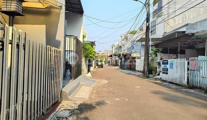 Termurah! Jual Rumah Tua.di Janur Kuning 6x17.selatan 2