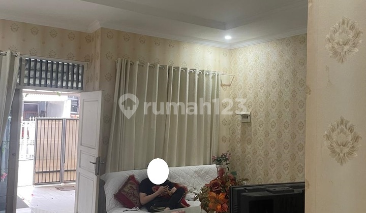 - Murah !! Dijual Cepat !! Rumah Siap Huni 5 x 18 Minimalis 5x18 di Gading Putih , Harga OK