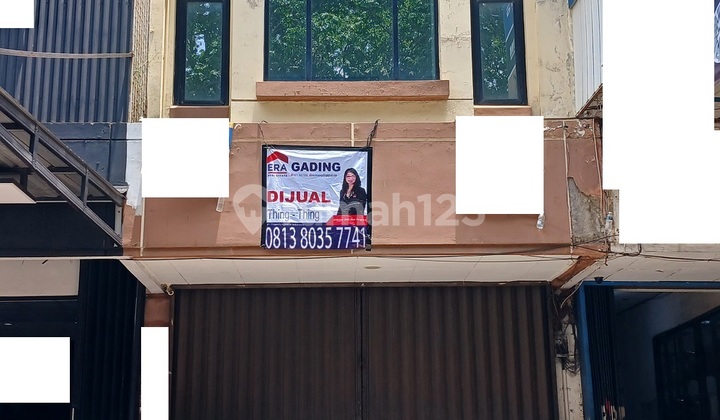 Cheap !! Quick Sale !! Ready-to-Use Shop House 4.5 x 16 on Boulevard Raya Kelapa Gading, Negotiable Cheap !! Quick Sale !! Ready-to-Use Shop House 4.5 x 16 on Boulevard Raya Kelapa Gading, Negotiable