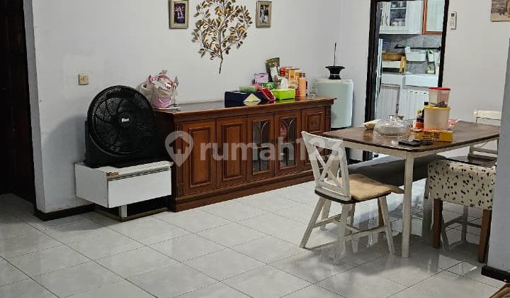 Cheap !! Ready-to-Live House for Sale 10X17 Nice in Sunter Paradise 3 Car Road, Negotiable