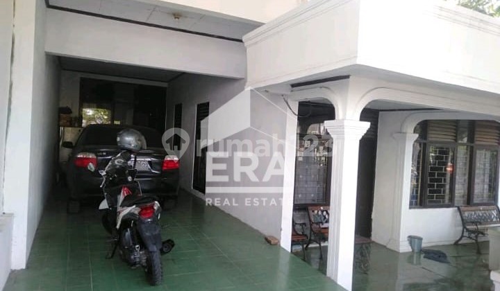 Murah !! Dijual Rumah Hook Luas 288 Siap Huni di Pulomas Hadap Selatan Timur