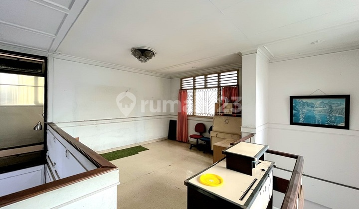 - Murah !! Dijual !! Rumah Mewah Luas 672 Siap Huni di Cempaka Putih Hadap Utara