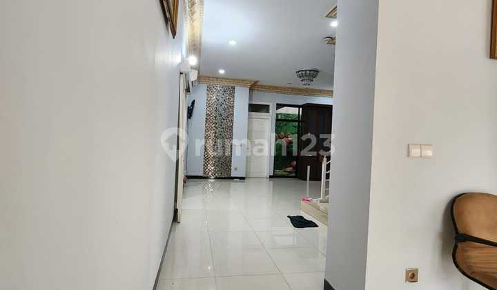 - Murah !! Dijual Rumah Siap Huni 9X20 Semi Furnish di Gading Kusuma , bisa Nego 2