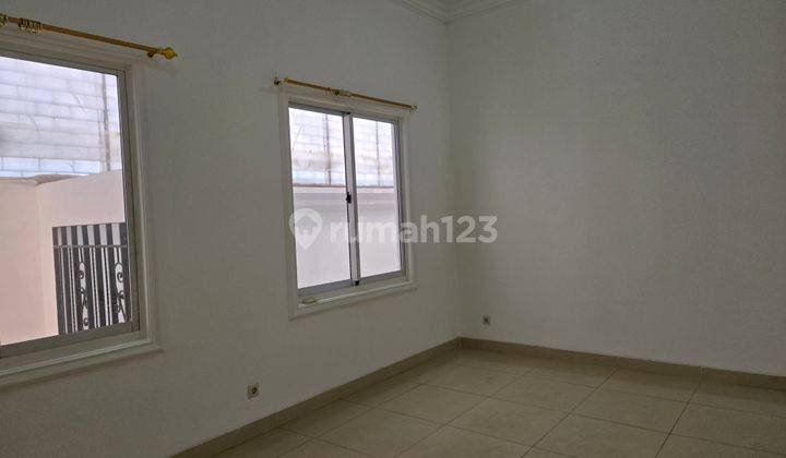 Murah! Jual.rumah Siap Huni Royal Gading Mansion 11x17 Hadep Utara 2