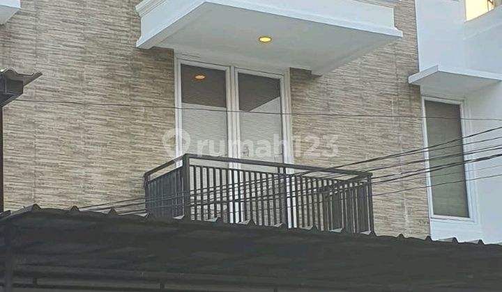 Dijual Cepat !! Rumah Siap Huni Luas 153 di Janur Elok , Bisa Nego 1