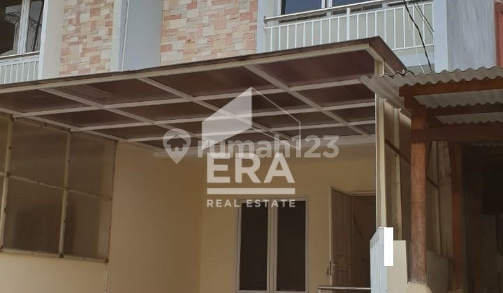 Cheap !! For Sale Minimalist House 4.5 x 20 Ready to Occupy in Gading Griya Lestari Facing South Cheap !! For Sale Minimalist House 4.5 x 20 Ready to Occupy in Gading Griya Lestari Facing South