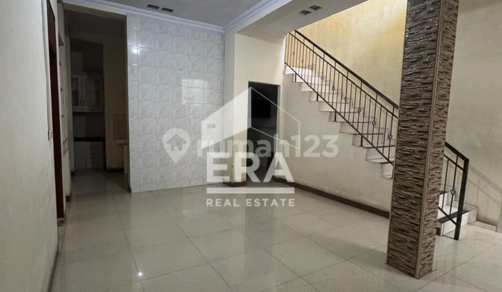 Cheap !! For Sale Move-In Ready 10x16.5 North-Facing House in BCS Kelapa Gading , Negotiable 2