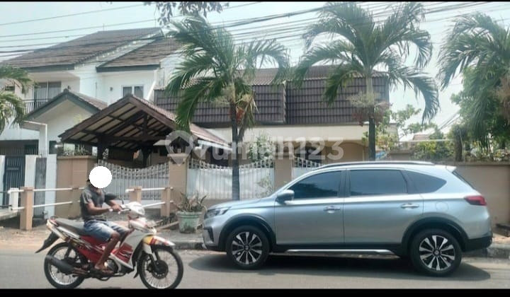 Cheap!! Selling a Roadside House 15x25, North-East. Cheap!! Selling a Roadside House 15x25, North-East.