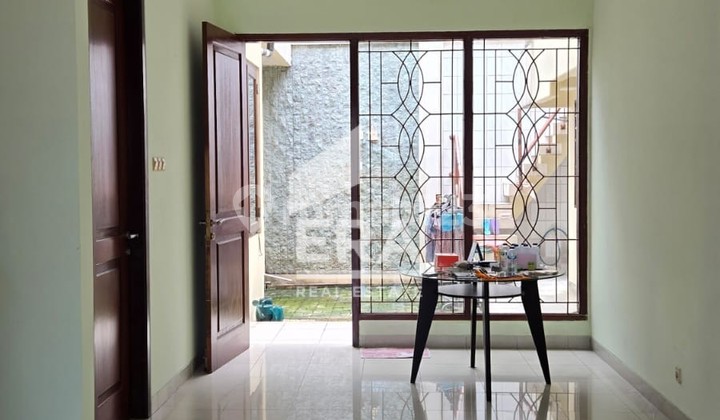 Murah !! Dijual Rumah Siap Huni 10x20 Jalan 3 Mobil di Kelapa Cengkir Hadap Selatan 2