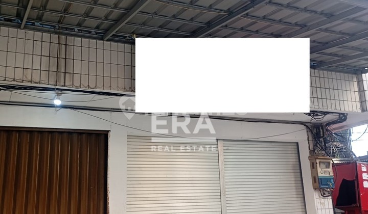 Cheap !! For Rent/Sale 3-Unit Connected Shop House Ready to Use, 186 sqm, South Facing at Gunung Sahari Raya, Negotiable 2