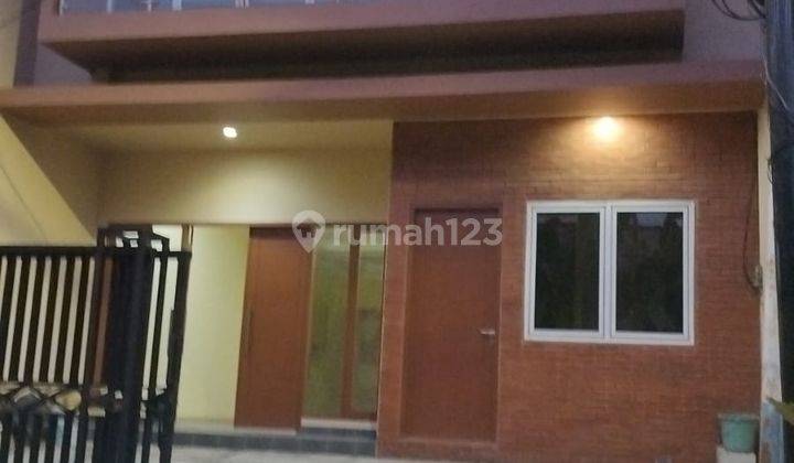 Murah Dijual Cepat Rumah Brand New Siap Huni Minimalis 8x18 di Pulomas , Bisa Nego 2