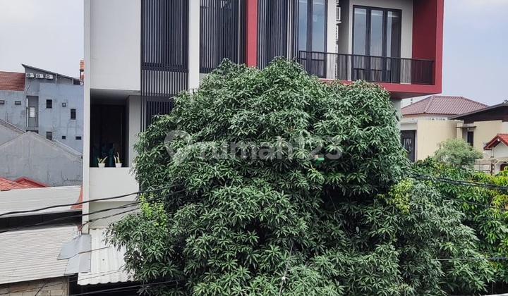 Murah !! Dijual Exclusive Listing Rumah Hook Mewah Luas 320 Ada Rooftop dan Lift di Pulo Nangka Kayu Putih Hadap Timur Utara Murah !! Dijual Exclusive Listing Rumah Hook Mewah Luas 320 Ada Rooftop dan Lift di Pulo Nangka Kayu Putih Hadap Timur Utara