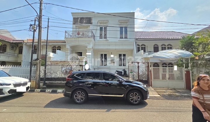 Murah !! Dijual Rumah Siap Huni 9X17 Jalan 3 Mobil di Janur Hijau Hadap Selatan Murah !! Dijual Rumah Siap Huni 9X17 Jalan 3 Mobil di Janur Hijau Hadap Selatan