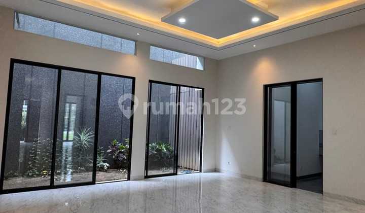 Rumah Modern Minimalis, Woodland, 2,5 Lantai, Kt 5+1, Km 6+1, HGB