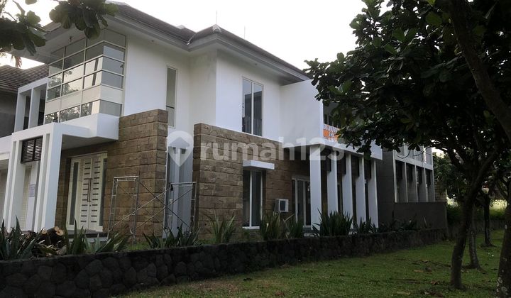 Rumah Cantik 2 Lantai, Diamond Hill, Jalan Kembar, SHM, Hook. Rumah Cantik 2 Lantai, Diamond Hill, Jalan Kembar, SHM, Hook.